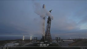 SpaceX launches 21 satellites for US military