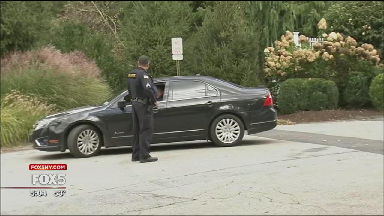 Bomb sent to Clintons