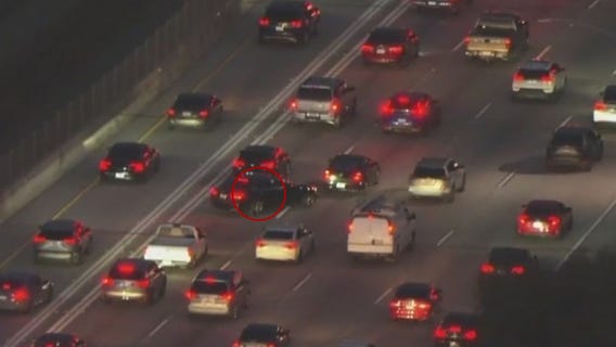 Police chase suspect goes to other side of road