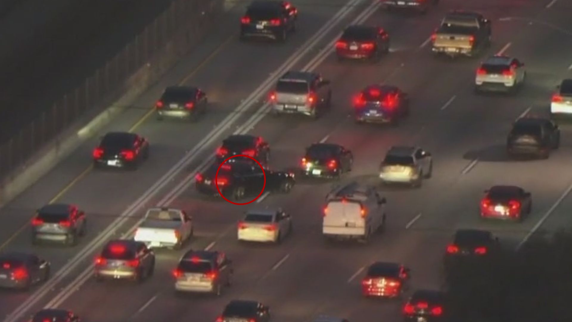 Police chase suspect goes to other side of road