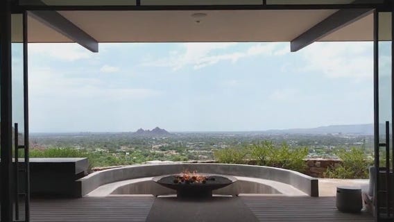 Incredible views on Red Rock Drive l Cool House