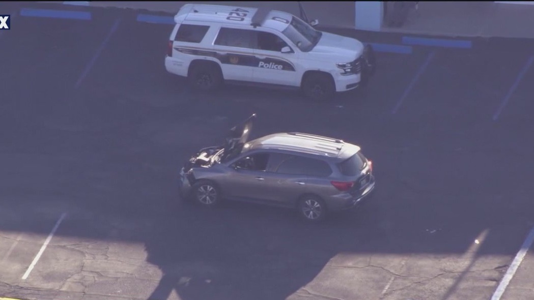 Deadly crash closes intersection in North Phoenix