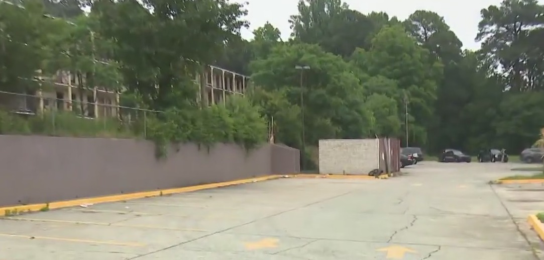 Barricade over at Clayton County motel