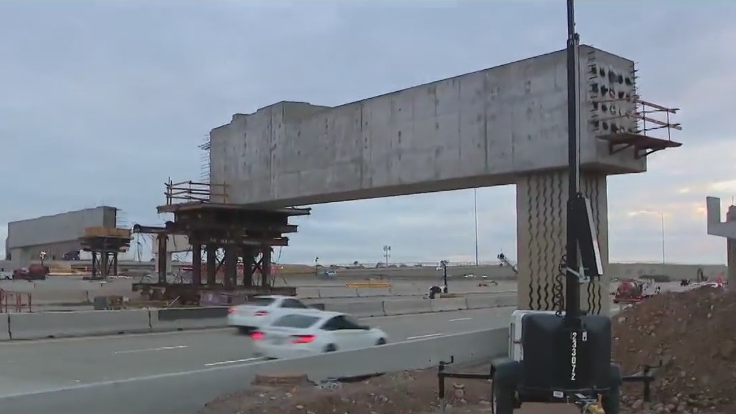 Westbound I-10 closed between U.S. 60, 40th Street