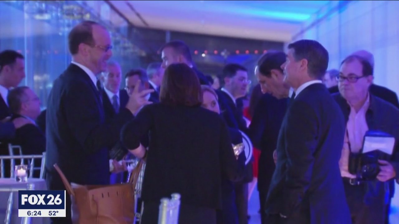 Navigating office Holiday parties