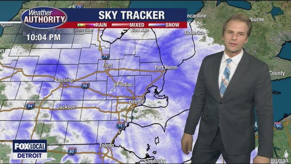 Heavy snow fall expected through 2 a.m. lighter accumulation into late Sunday morning