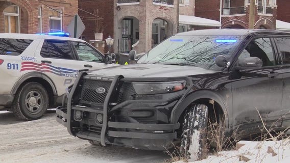 Detroit 4-year-old shoots self in hand