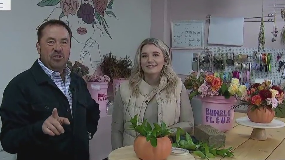 Floral arrangement tips with Bumble Fleur