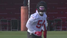Lavonte David back for 14th training camp
