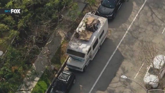 LA to enforce no overnight RV parking