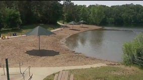 Eagan lake closed due to mystery illness