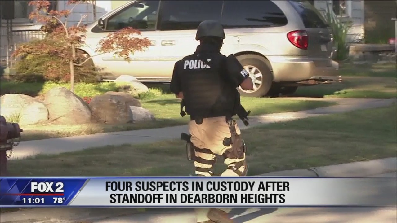 Barricaded gunman situation ends in Dearborn Heights with 4 arrests