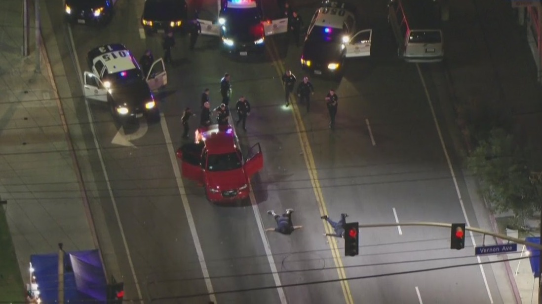 Half-hour police chase stretches across LA