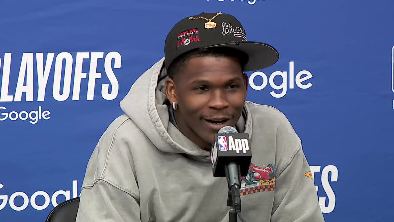 Anthony Edwards reacts to foul call