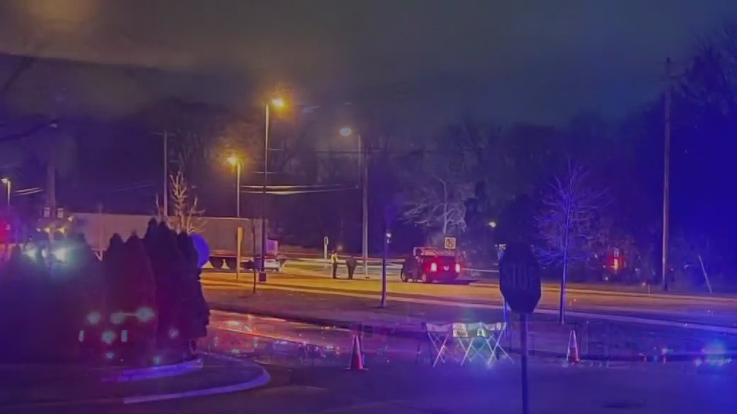 Off-duty officer seriously hurt in crash