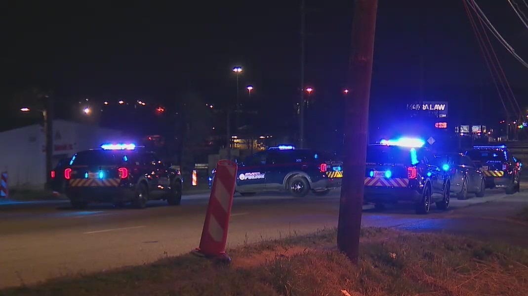 Atlanta police respond to two shootings miles apart | FOX 5 Atlanta