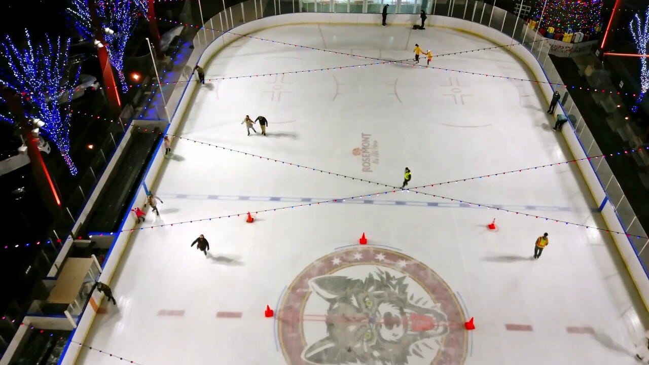Ice skating, holiday lights & winter fun in Rosemont