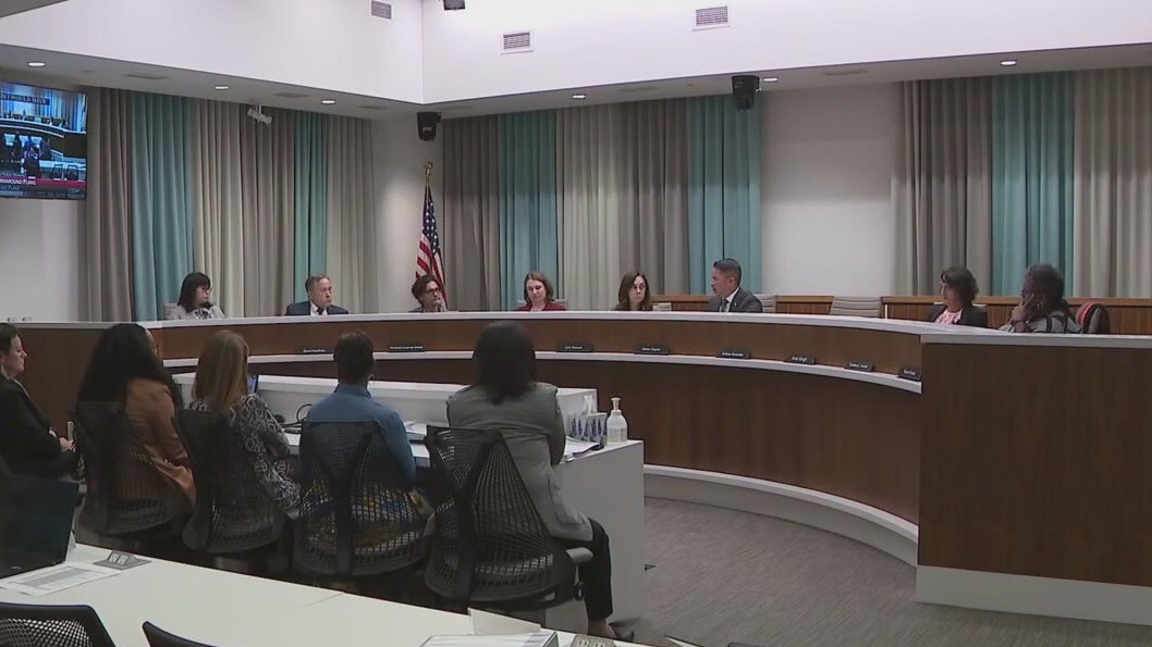 Austin ISD consolidation & turnaround plans pass