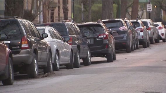 Chicago police warn residents of armed robberies during Facebook Marketplace meetups on West Side