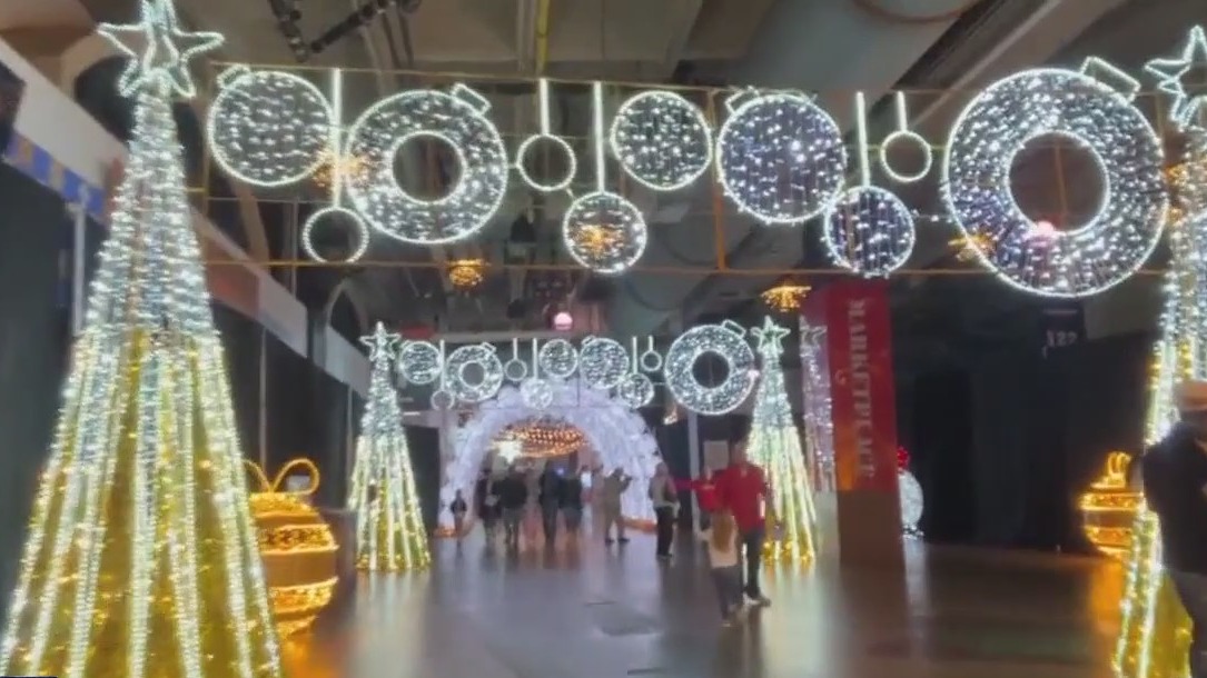 Houston Astros getting into the holiday spirit | Bayou City Buzz