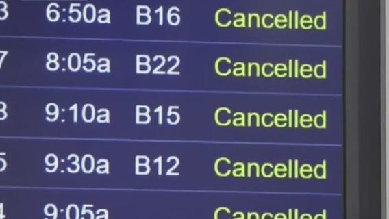 Airlines fighting to recover as government reopens