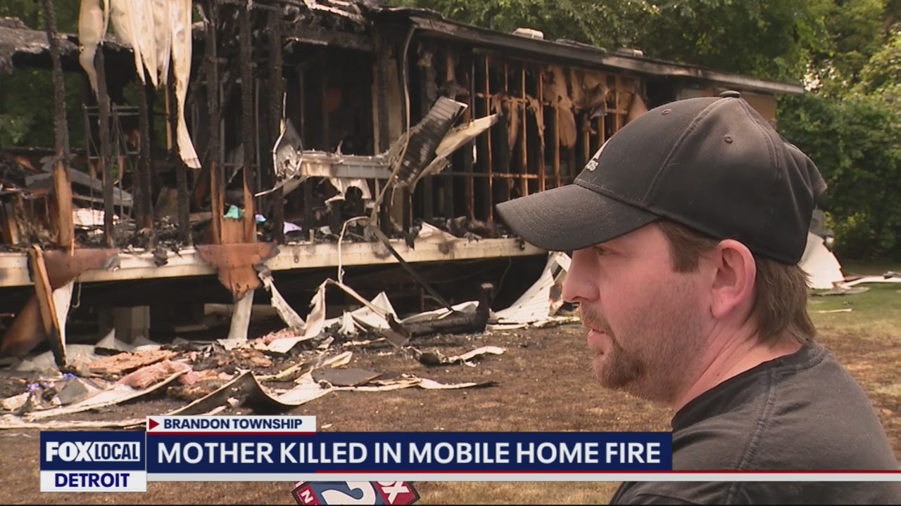Deadly fire kills woman in Oakland County mobile home park
