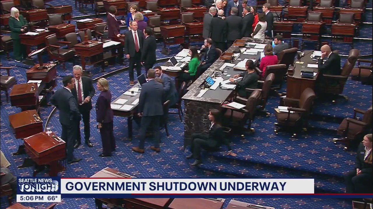 Lawmakers trade blame over government shutdown