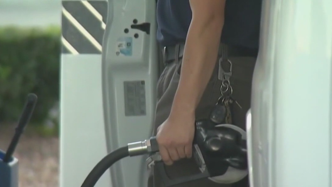 Gas prices falling ahead of holiday road trips