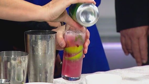 Chicago's Sweetwater Tavern serves up delicious holiday cocktails