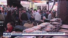 Seattle's 'Thanksgiving for All' draws hundreds