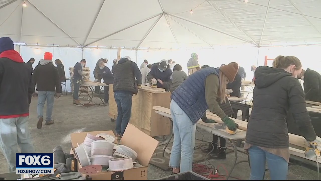 Jockey, Sleep In Heavenly Peace team up to build beds for kids in need