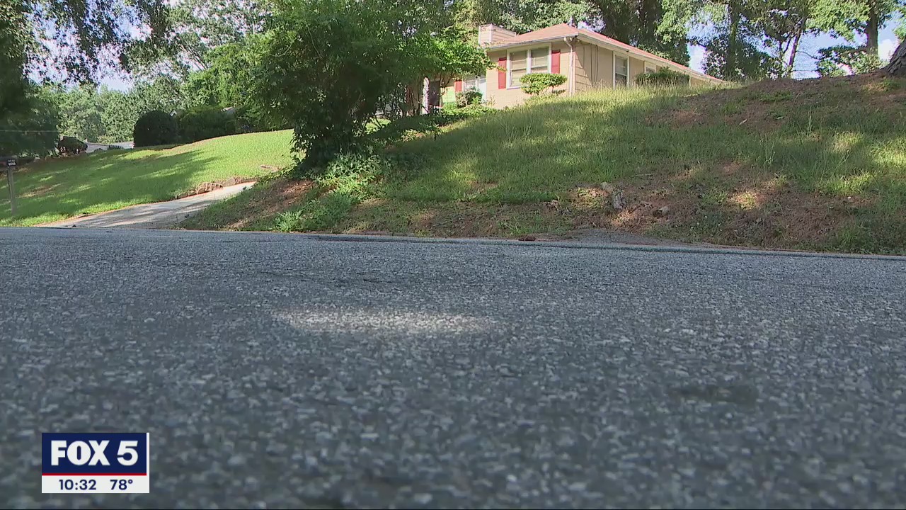 Atlanta police search for home invasion suspects that left teenage girl ...