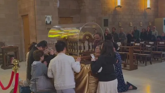 Relics from Saint Th�r�se of Lisieux on display at San Jose monastery