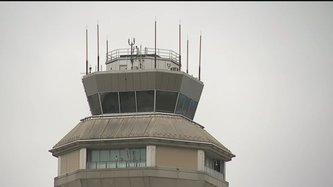 Government shutdown creating concerns over air safety