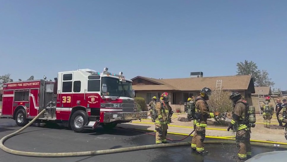 Phoenix Fire crews extinguish 2 early fires