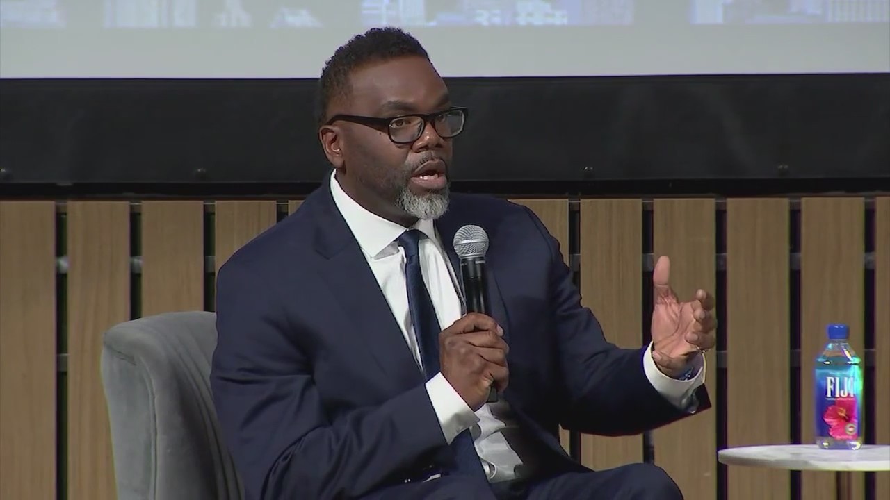 Here's Johnson's safety plan for Chicago this summer