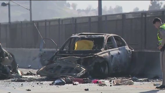 2 killed in Highway 87 crash