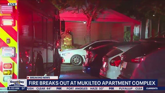 Fire breaks out at Mukilteo apartment complex