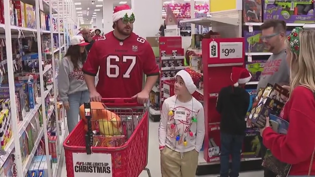 Bucs offensive line goes Christmas shopping