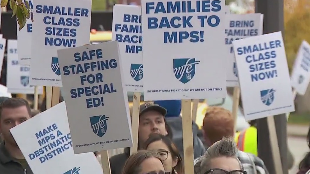 Minneapolis teachers hold strike vote rally