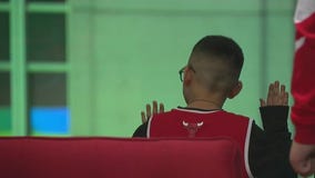 Chicago Bulls superfan gets VIP treatment
