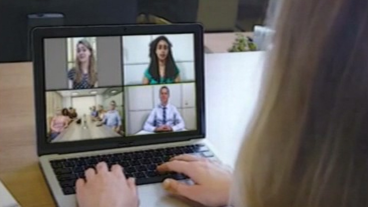 Extracurriculars you can do away from school