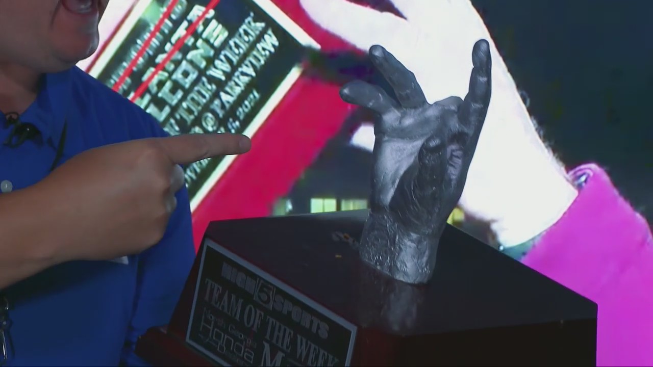 High 5 Hand Trophy training