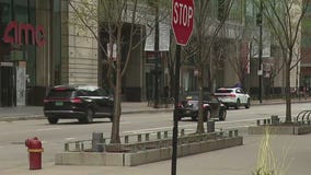 Fencing removed from downtown Chicago as strategy shifts to handle 'teen takeovers'