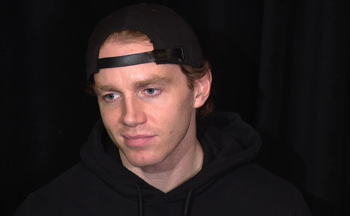 Patrick Kane talks returning to Chicago, Chris Chelios' retirement ceremony