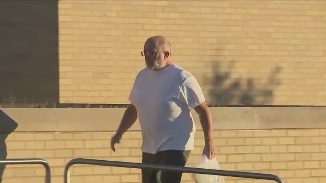 Father of alleged Highland Park gunman released from jail weeks ahead of release date