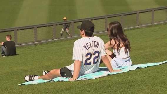 Arizona tourists are enjoying the warm winter