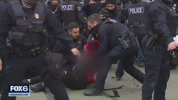 Kyle Rittenhouse trial: 2 arrests outside Kenosha courthouse