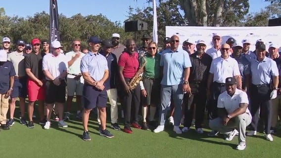 Reggie Jackson hosts star-studded charity golf tournament