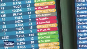Airports brace for Thanksgiving rush as FAA, TSA return to full staffing